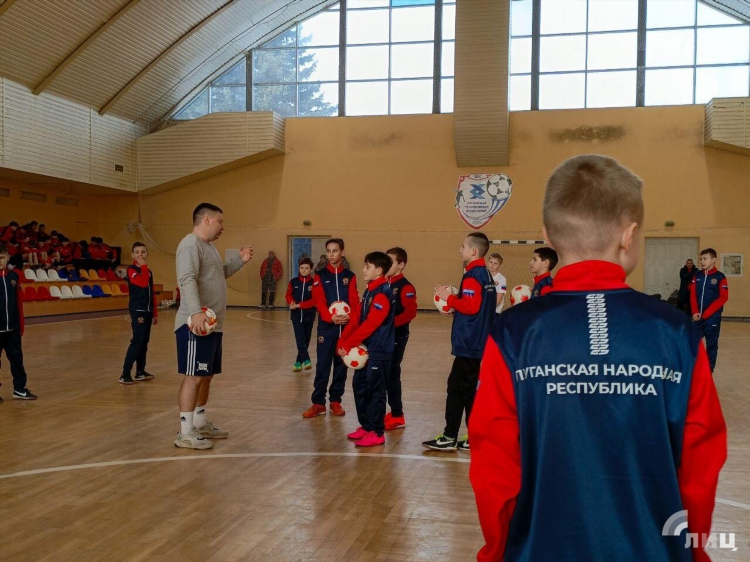 Экспресс клуб луганск объявления